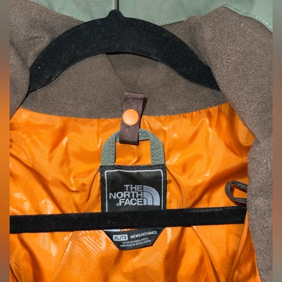 The North Face Men's Olive HyVent Performance Jacket - Picture 2 of 16